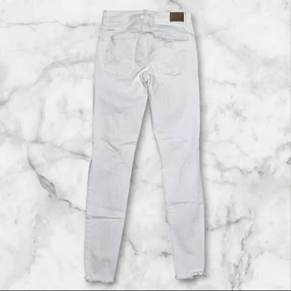 American Eagle Size 0 White Jeans - Picture 2 of 3